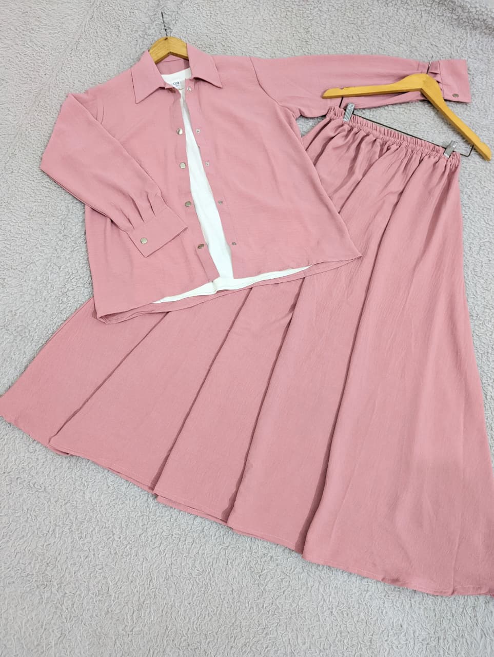 BELLA AURA (TOP AND SKIRT)